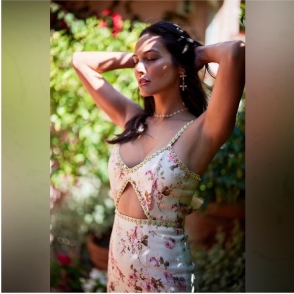 V. Chapman Luna Floral Midi Dress NWT - Picture 3 of 14